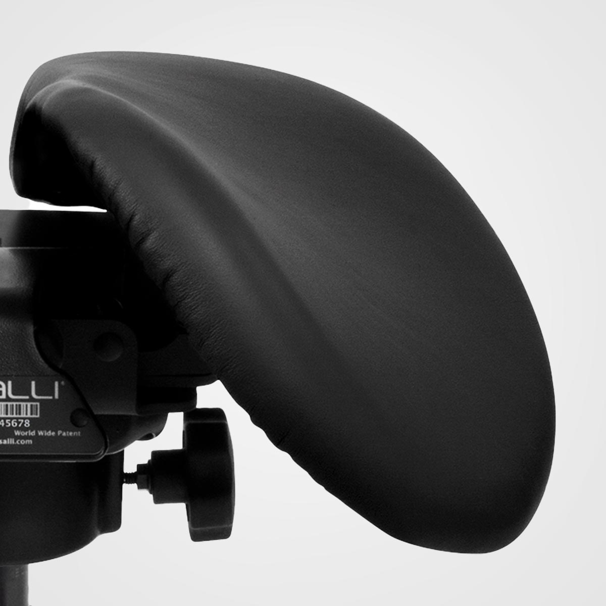 Salli satulatuoleissa on kotimainen laatutuote.